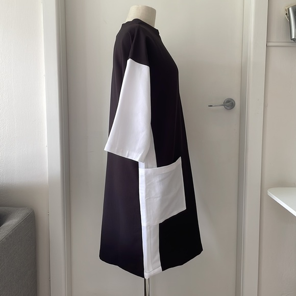YouYou Statement Black and White Boxy Pocket Dress with Long Sleeves - Picture 2 of 15
